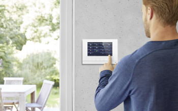 Na co zwrócić uwagę przy wyborze systemu smart home?