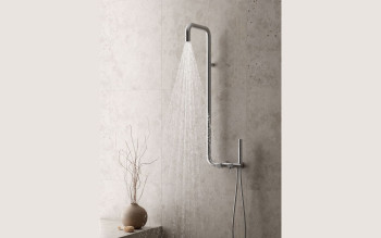 178 elementów z kolekcji SILIA w minimalistycznej łazience